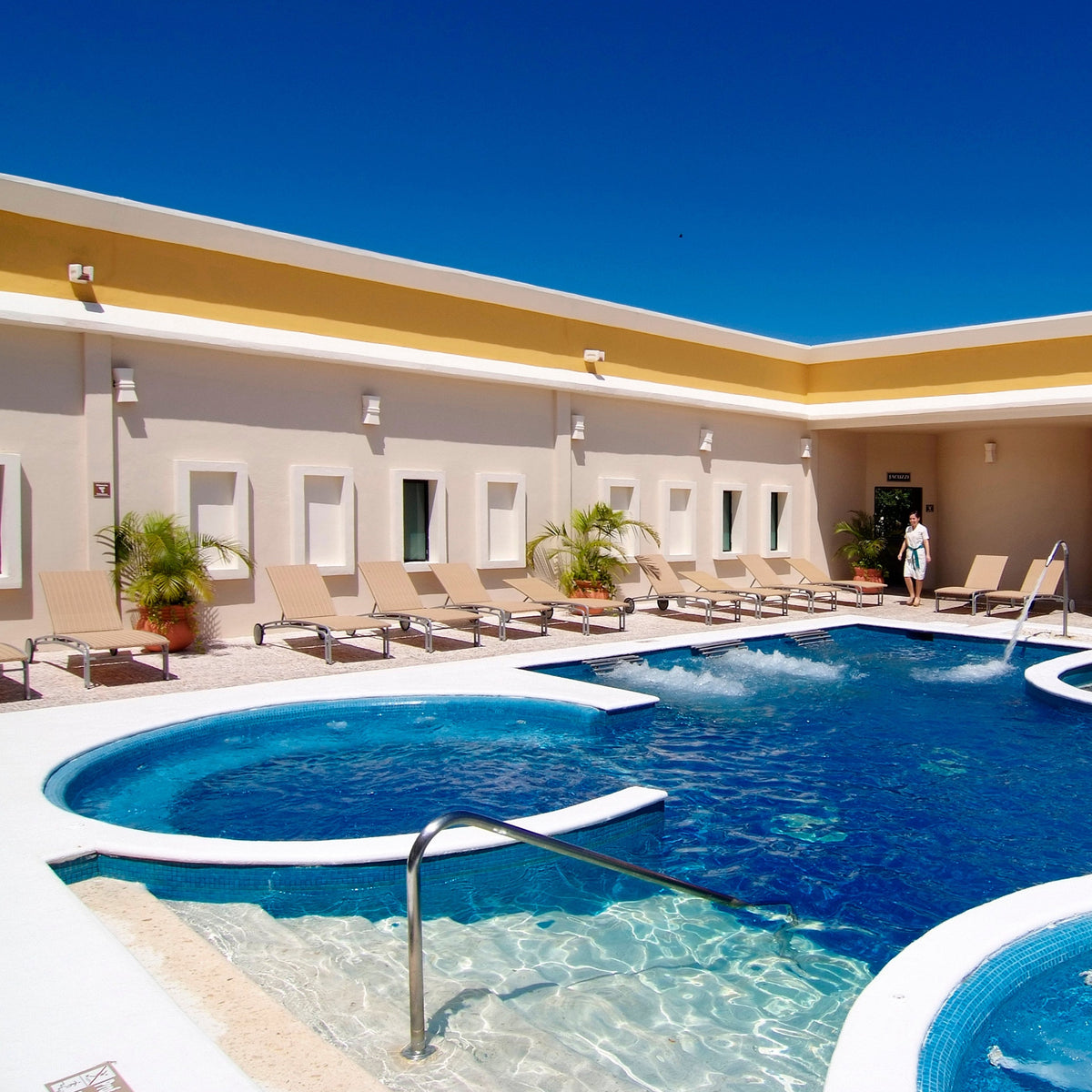 6D 5N en Playa del Carmen + 2 Menores (0-12 años) 👧🏻👦🏼