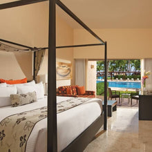 Cargar imagen en el visor de la galería, Habitación de Dreams Puerto aventuras pool view