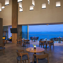 Cargar imagen en el visor de la galería, 5D 4N en Cancún + Parque Acuático 💦 + All-Inclusive 🥂