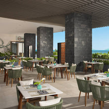 Cargar imagen en el visor de la galería, 5D 4N en Cancún + Parque Acuático 💦 + All-Inclusive 🥂