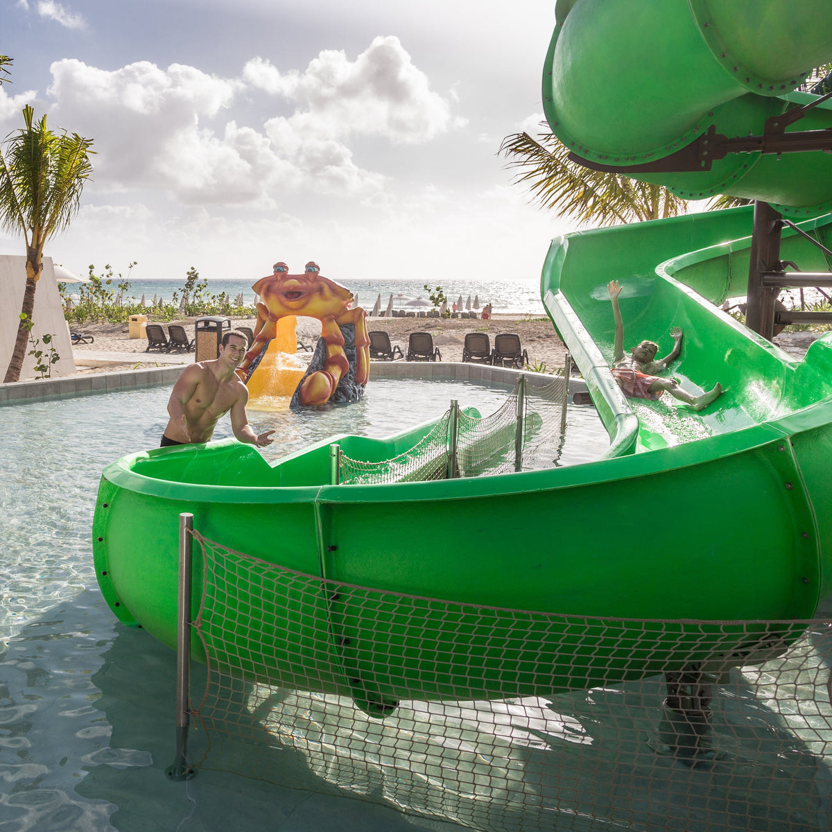 6D 5N en Playa del Carmen +  2 Menores (0-12 años) 👧🏻👦🏼 + Parque Acuático 💦