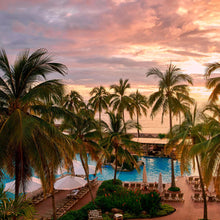 Cargar imagen en el visor de la galería, 5D 4N in Vallarta + Premium Service 💎 + All-Inclusive 🥂 | Sheraton Buganvilias
