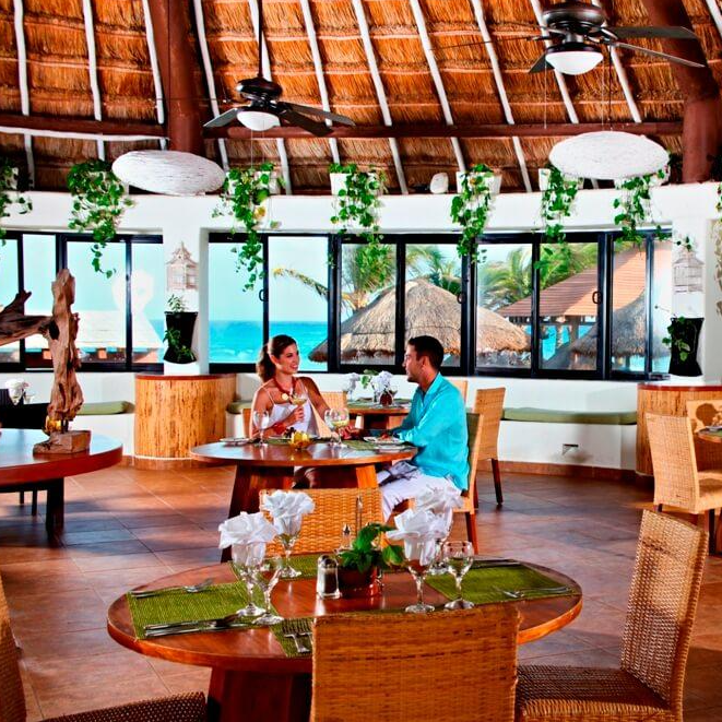 6D 5N en Playa del Carmen + 2 Menores (0-12 años) 👧🏻👦🏼