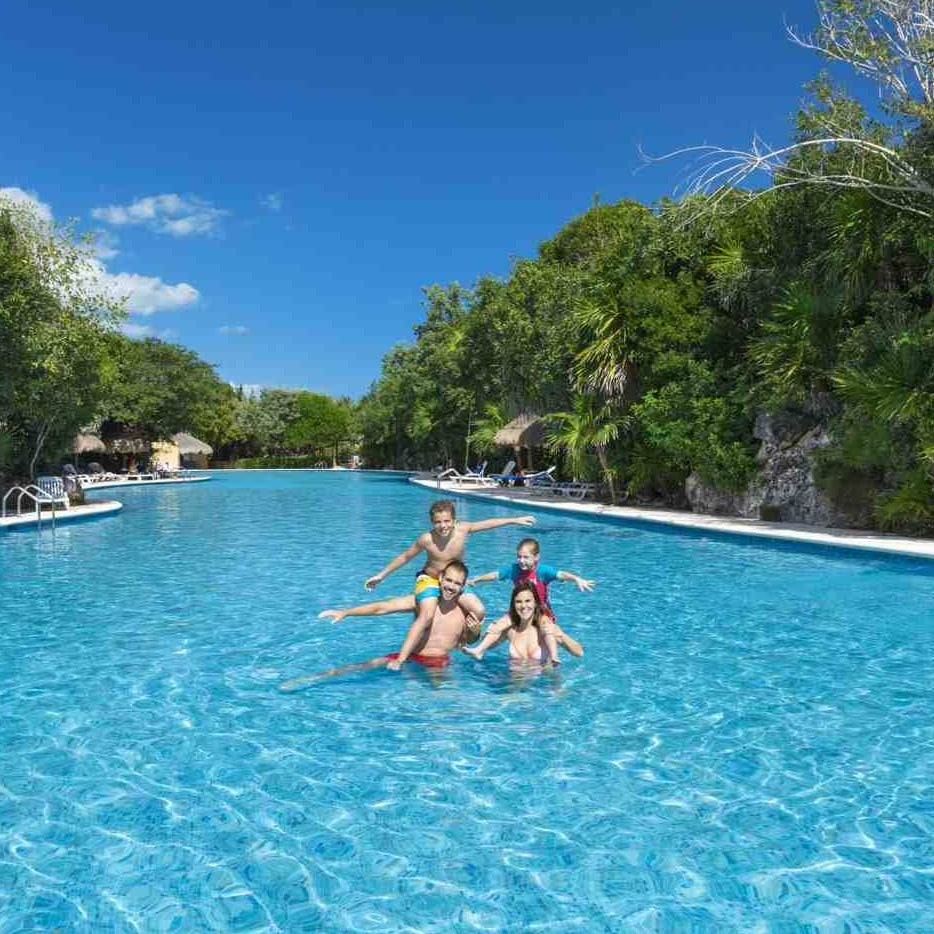 6D 5N en Riviera Maya Hotel 5⭐ +  2 Menores (0-11 años) 👧🏻👦🏼 + All-Inclusive 🥂